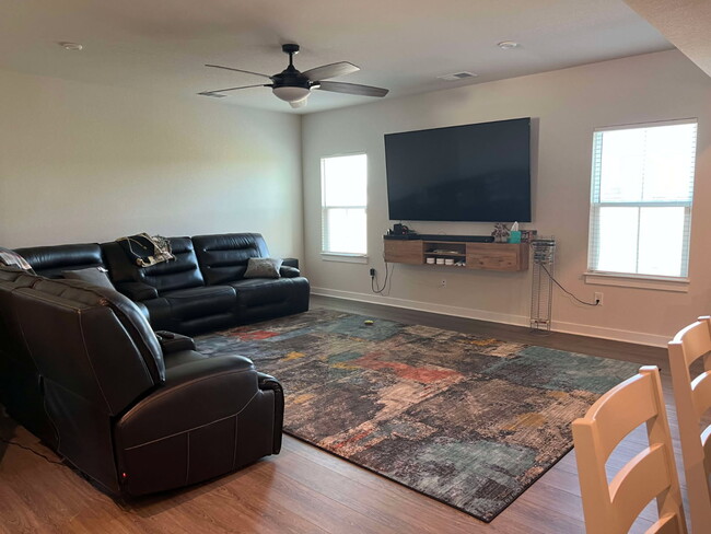 Photo - 111 Georgia Dr