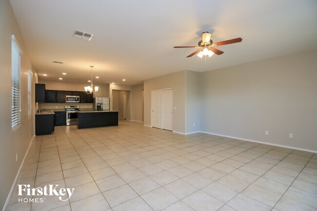 Photo - 4742 E Pearl Rd House