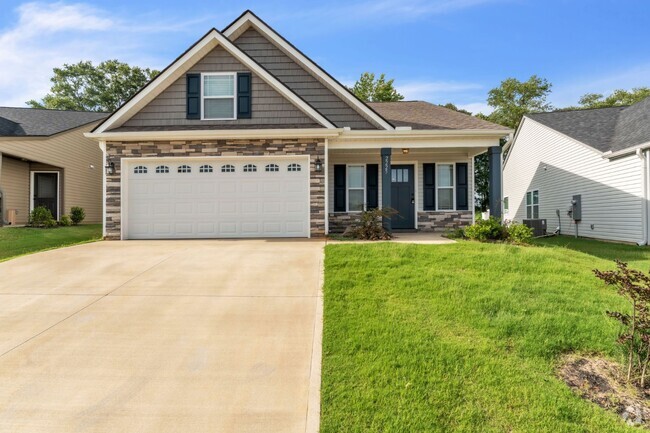 Building Photo - Modern 3-Bedroom Home with Granite Counter...