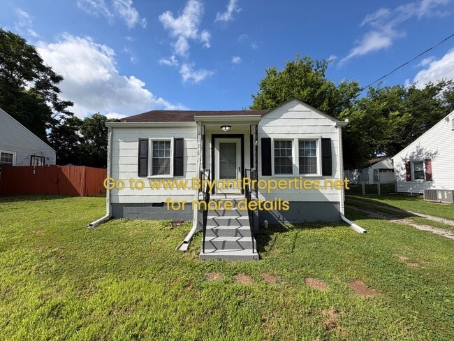 Building Photo - Madison - 3 Bedroom- 1 Bath
