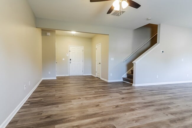 Photo - 531 Dianne Ct