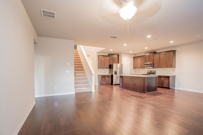 1348 Eagle Ray St
