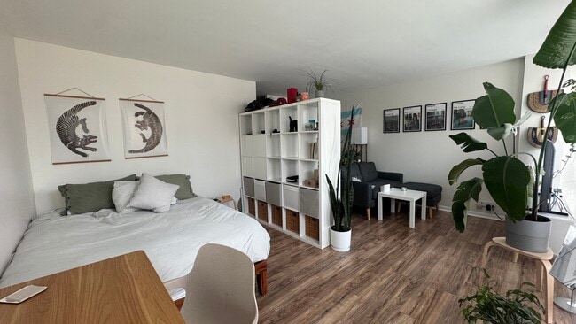 Photo - 1 E Scott St Unit 806
