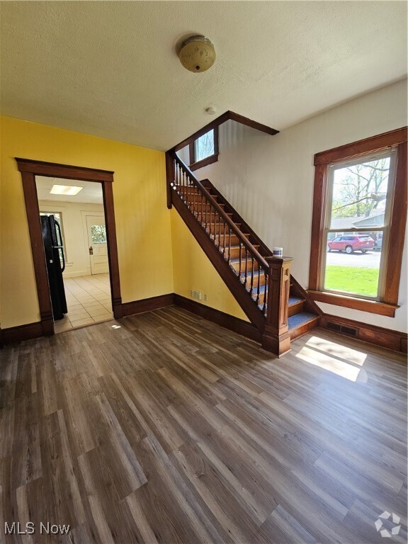 Building Photo - 85 S Cleveland Ave Rental
