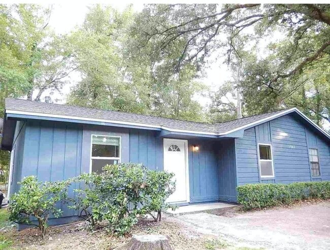 Building Photo - 1901 Crosby Ct