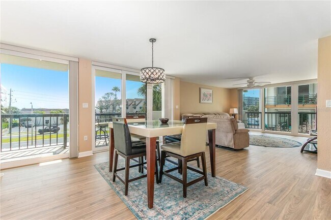 Photo - 400 Island Way Unit 212