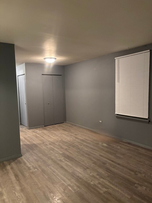 Photo - 2358 Discovery Dr Unit B