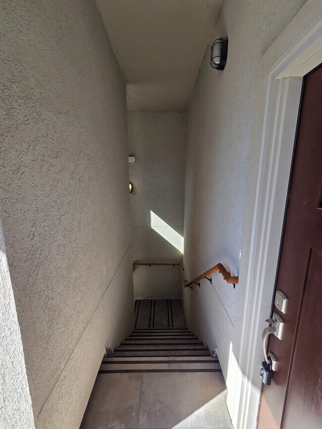 Photo - 504 Nursery Rd Unit 1208