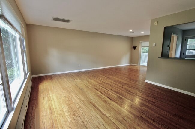 Sala de estar a comedor - 6 Rocky Ridge Rd