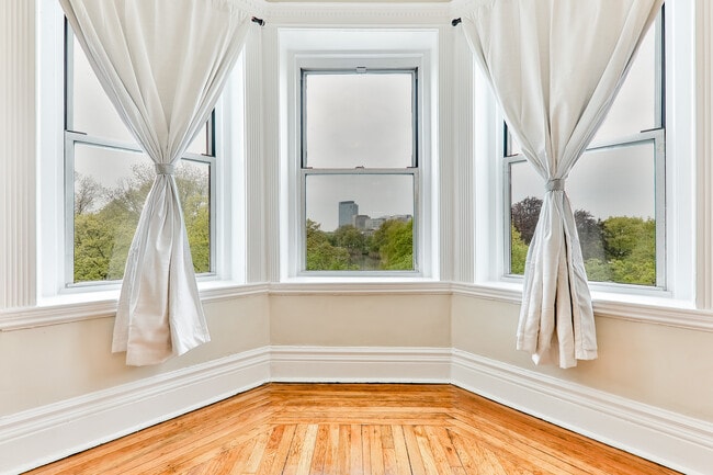 Photo - 80 Fenway St