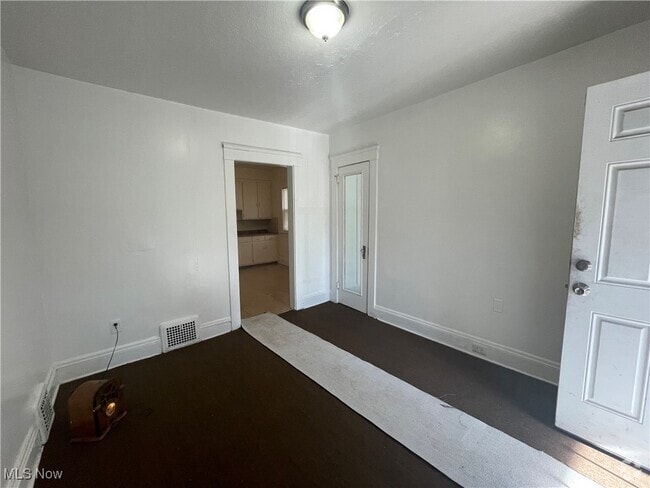 Building Photo - 843 Rondel Rd Unit 2 Rental