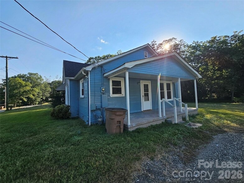 Photo - 824 Hamrick St