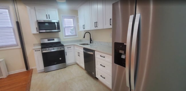 Photo - 2-29-29 Beach 29th St