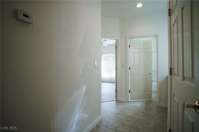 Building Photo - 10520 Shoalhaven Dr