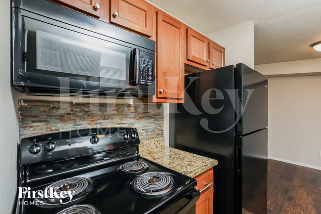 Photo - 1030 Maxey Dr