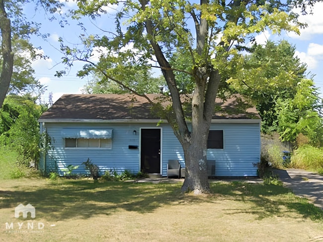 Building Photo - 3087 Huntington Dr