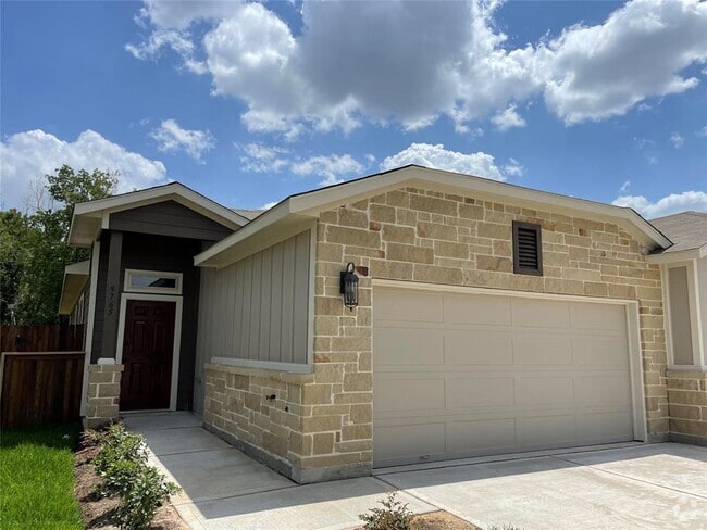 Building Photo - 9765 Grosbeak Ln Rental