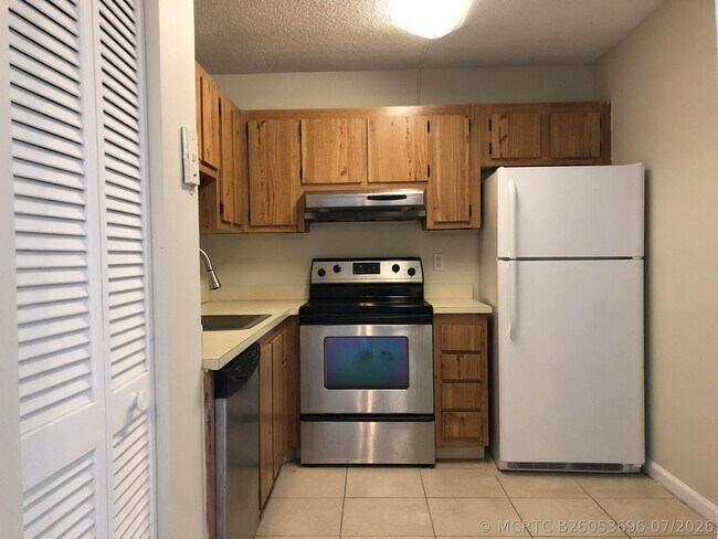 10714 Royal Palm Blvd Unit 4-2