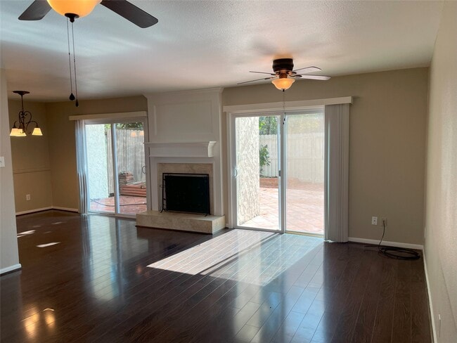 Photo - 12315 Glenview Dr