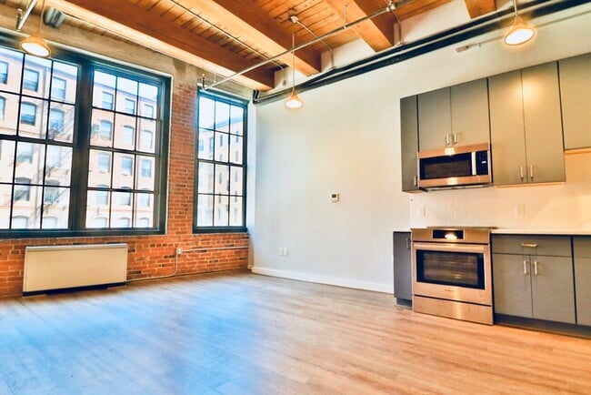 Building Photo - 63 Melcher St Unit 201