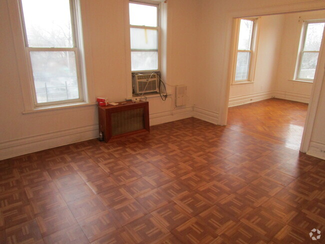 Building Photo - 6825 7th Ave Unit 2 Rental