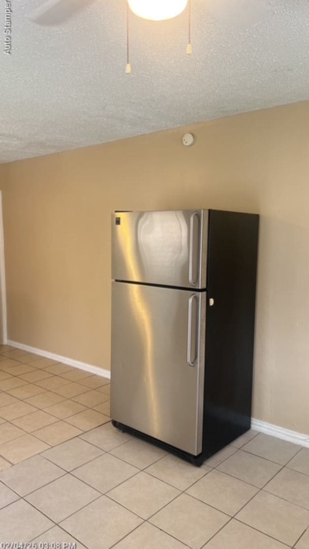 Photo - 213 Hosack St