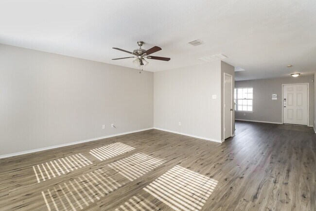 Photo - 4649 Sea Ridge Dr