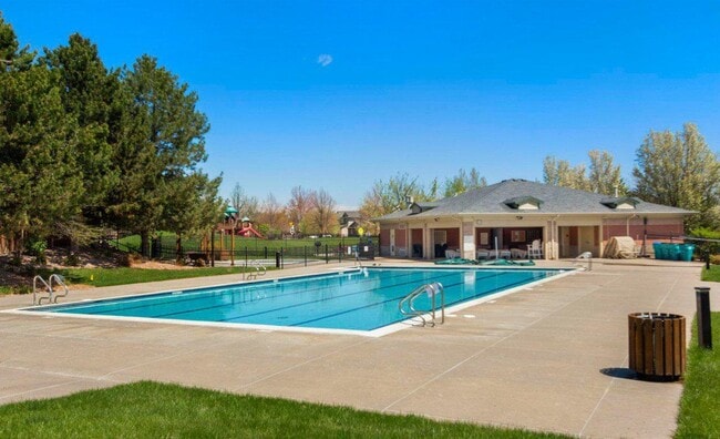 Photo - 408 Strasburg Dr