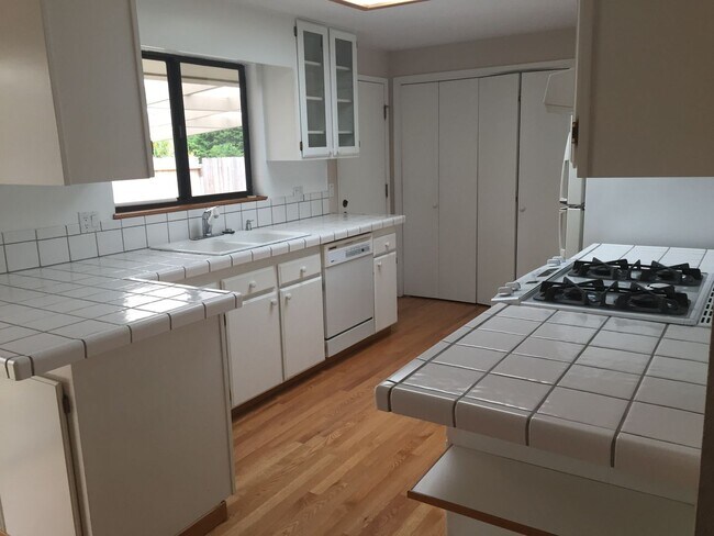 Photo - 3 Bed 3 Bath House