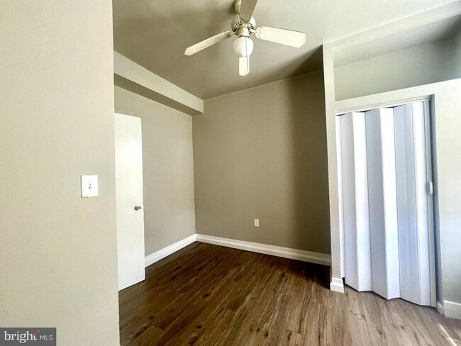 Photo - 120 N Congress Ave