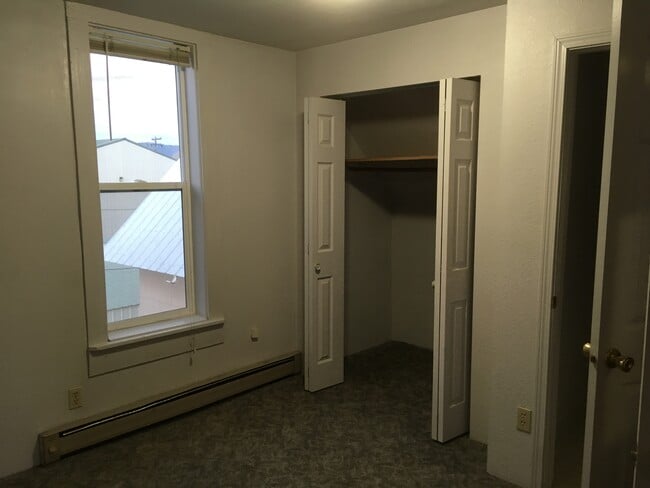 Photo - 224 W 1st St Unit 3