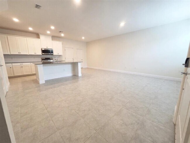 Photo - 3890 Knotty Pne St