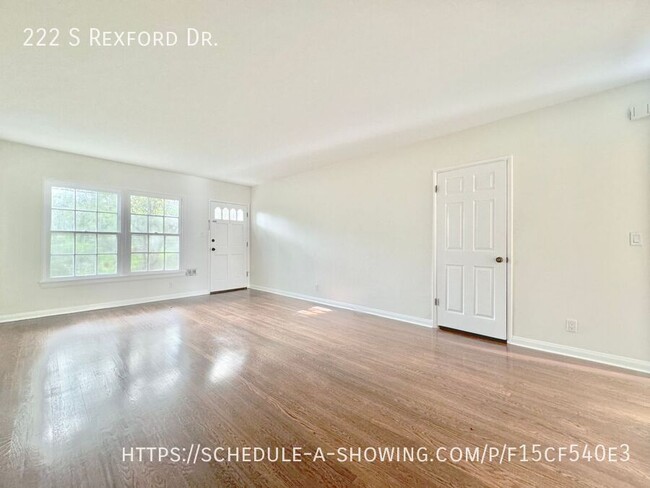 Beautiful updated spacious Studio + 1 Bath - Beautiful updated spacious Studio + 1 Bath Apartment