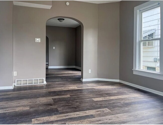 Photo - 7 Earl Ave Unit 7