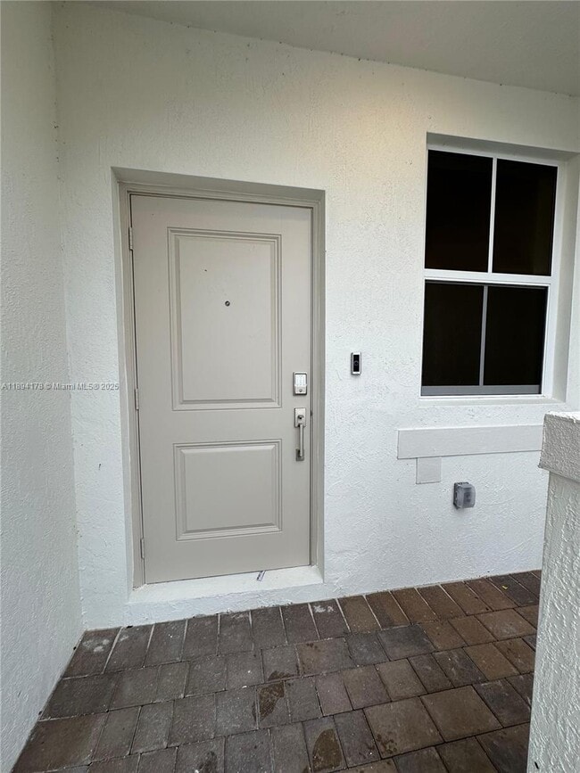 Photo - 2534 SE 27th Dr