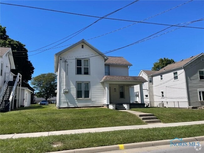 Building Photo - 146 Manville Ave Unit 146 Manville Ave. Rental