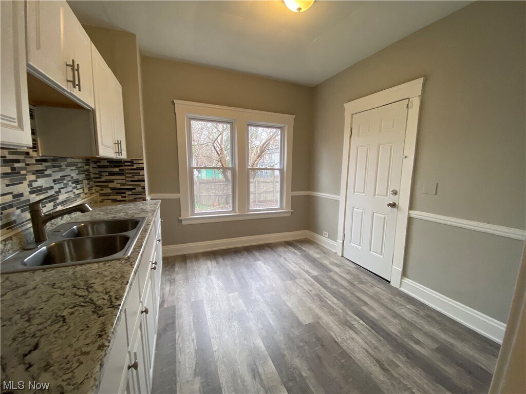 Photo - 15210 Lucknow Ave Unidad DOWN