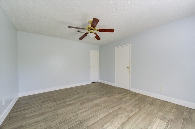 Building Photo - 7506 Stone Pine Ln