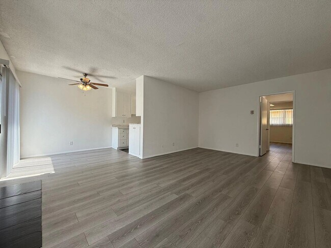 Photo - 10856 Rose Avenue,