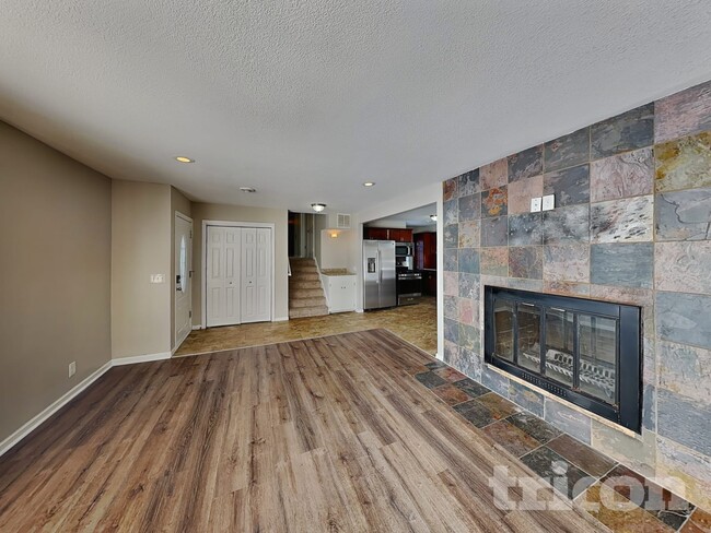 Photo - 13516 Grand Ave