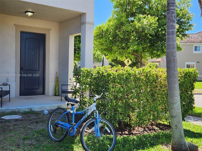 14237 SW 274th St Unit 01
