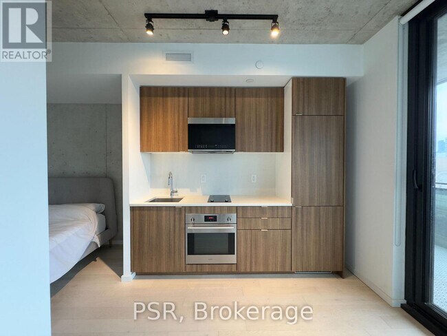 Photo - 21 Lawren Harris Square Unité 510