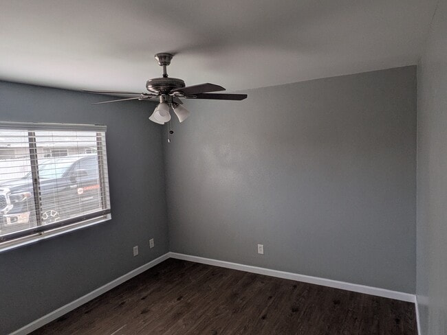 Photo - 2155 S Apache Dr Unidad 3