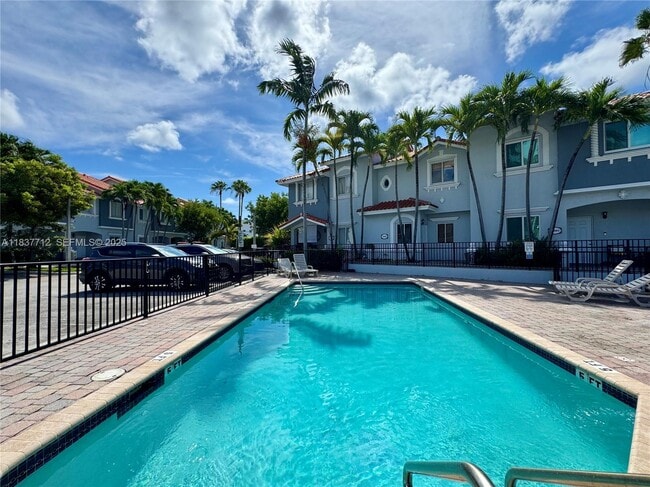 Building Photo - 11667 NE 18th Dr