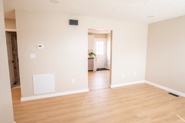 Photo - 2451 Cecil Ave