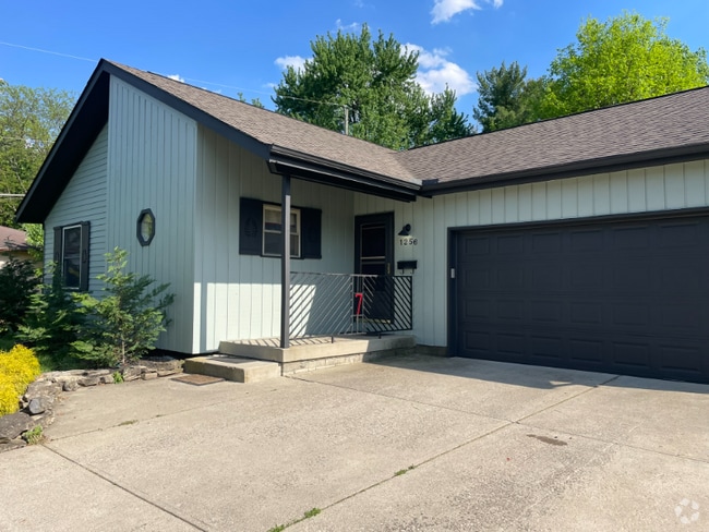 Building Photo - 1259 Denbigh Dr Rental
