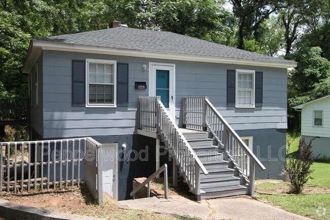 Building Photo - 228 S Hampton Dr Rental