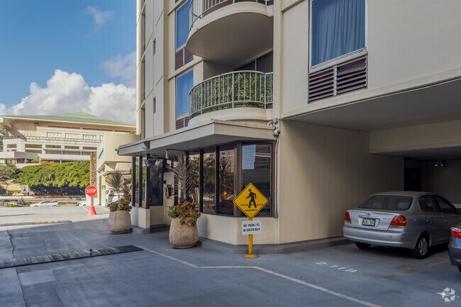 Photo - 1717 Ala Wai Blvd