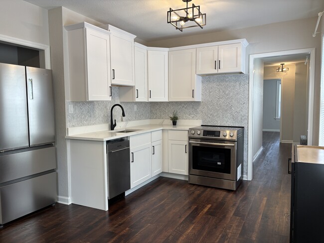 Photo - 2837 N Palmer St Apartments Unit Lower