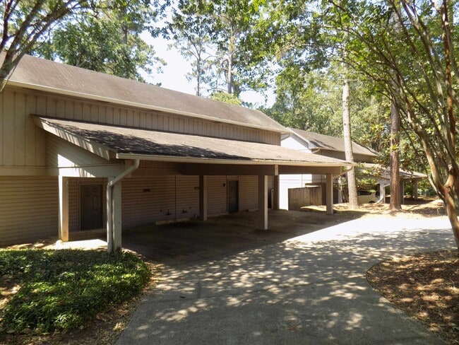 Building Photo - 1403 Stone Rd
